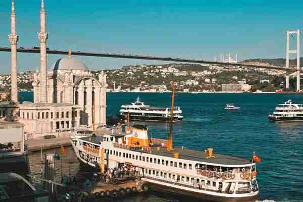 Sailing Between Two Continents: Bosphorus Cruise & Istanbul Local Experience