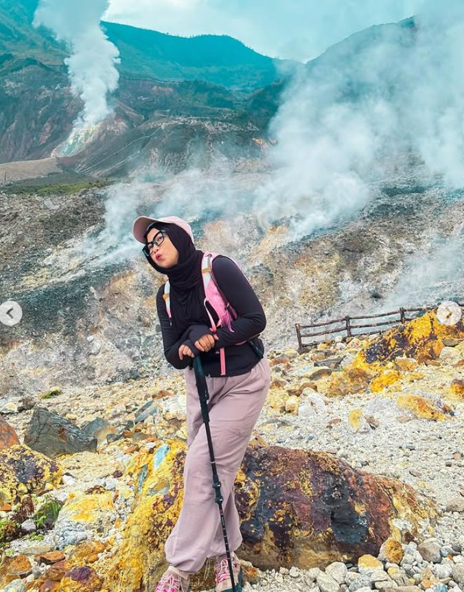 Mount Papandayan, West Java: A Journey Through Craters and Edelweiss Fields - Experience in Bandung, Indonesia 5